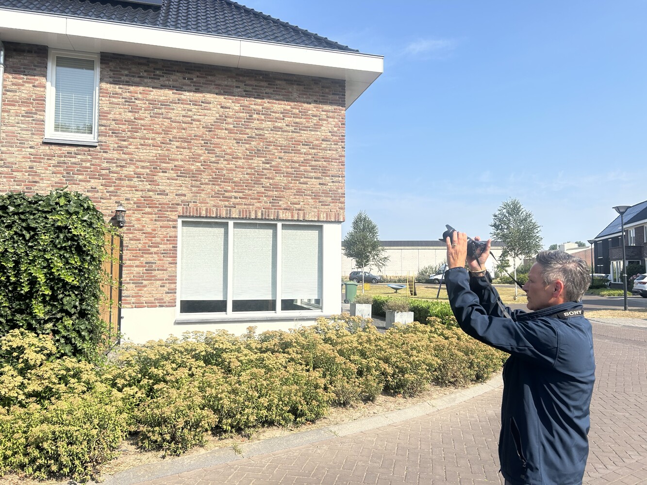 Ingrid Tuitman aan het werk als opname-expert
